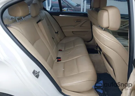 2011 BMW 535I xDrive z USA, uszkodzony, nr VIN WBAFU7C57BC873631